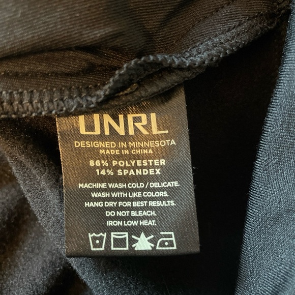 UNRL Minnesota Vikings crewneck. From 2023 release, number 3. Men’s size 3XL. - Picture 9 of 10